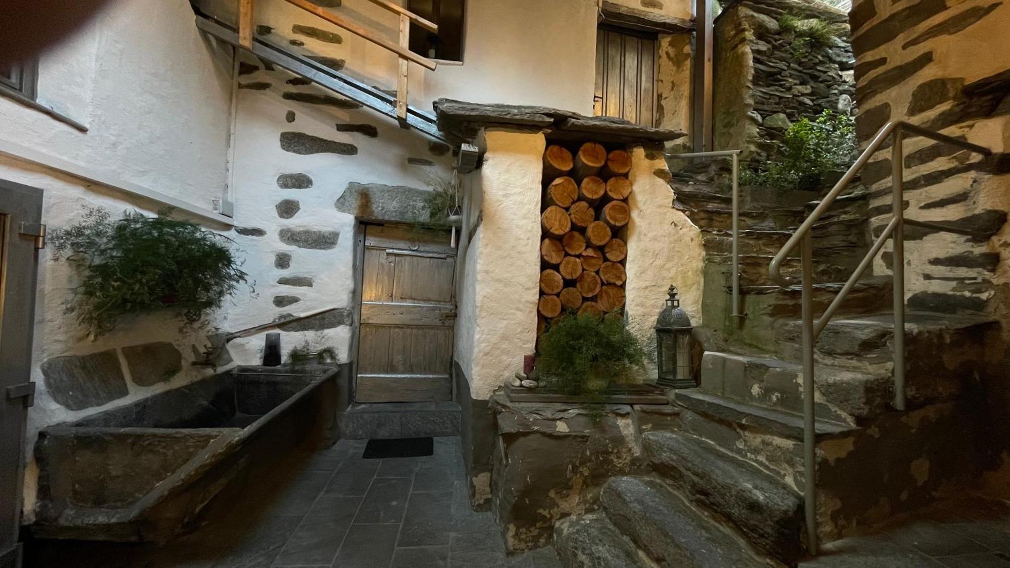 Donjon B&B e Ristorante Someo Exterior foto
